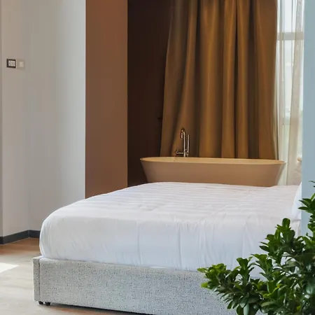 Apartment One-bedroom With Sea View No 6 *