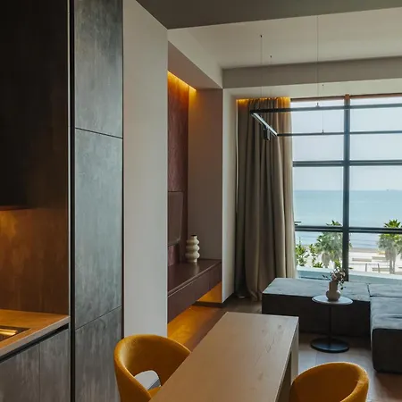 Apartment One-bedroom With Sea View No 6 *