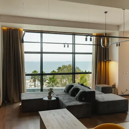 One-bedroom With Sea View No 6 Apartment *
