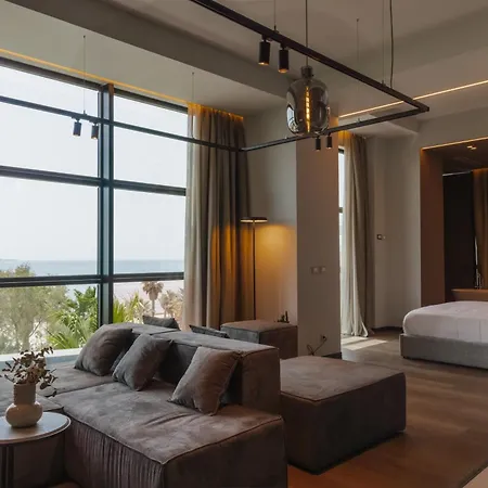 One-bedroom With Sea View No 6