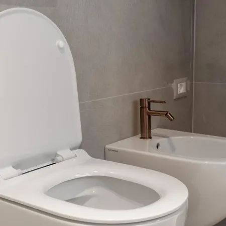 One-bedroom With Sea View No 6 *